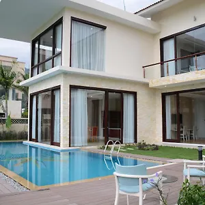 ***** Курортный комплекс Diamond Bay Golf And Вьетнам
